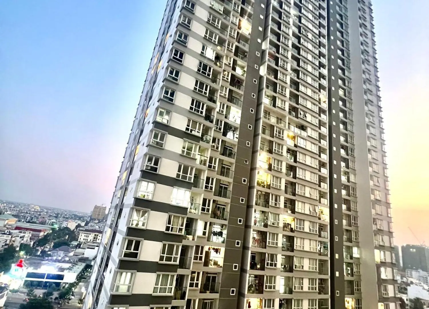 Can Ho The Western Capital 3Pn Ho Chi Minh City 0*,