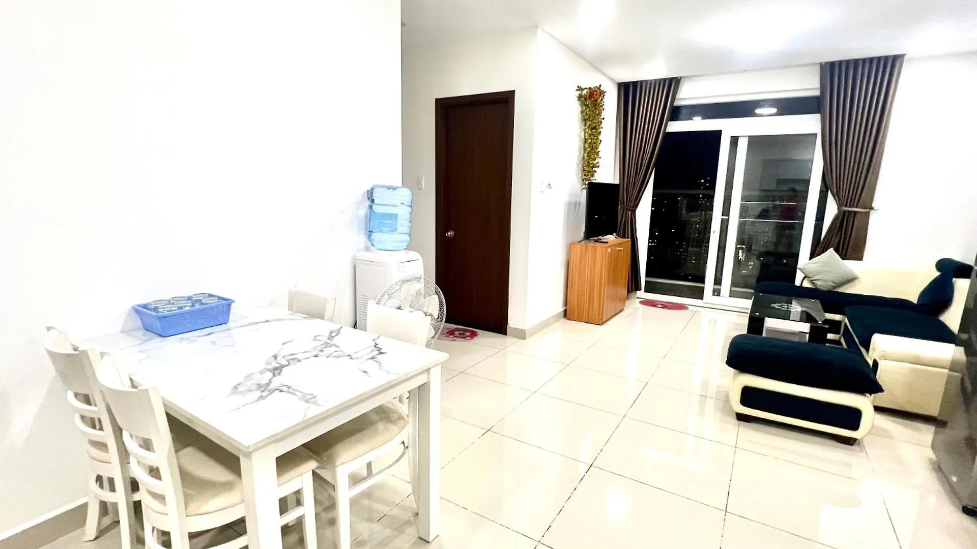 Can Ho The Western Capital 3Pn Ho Chi Minh City Vietnam